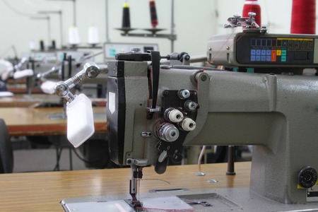 Industrial sewing shop sewing machines equipped with the software and lamps