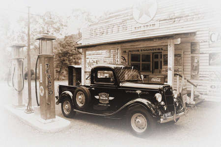 Ford car - Scotty's Garage
