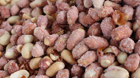 Vegan healthy roasted peanuts background. Organic salted peanuts texture at the spice bazaar in Turkeyの写真素材