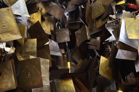 gold leaf at wat doikum is a faith of thilandのeditorial素材