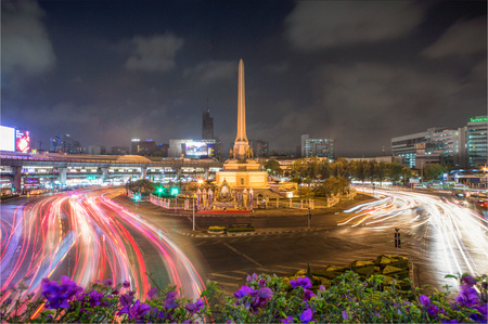 Bangkok , Thailand - February 12 : Twilight view at Victory Monument in central bus transportation in Bangkok on February 12 , 2014のeditorial素材