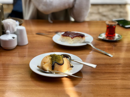 Semolina Dessert with ice cream / irmik helvasi / halva. Traditional Dessert.の写真素材
