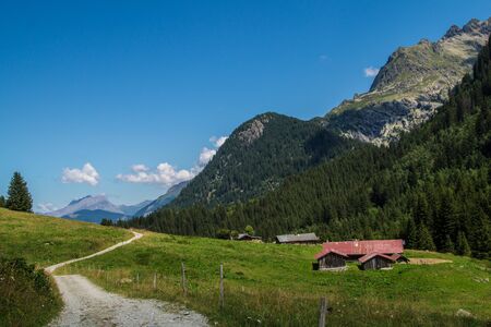 refuge nant borrant,comtamines,haute savoie,franceの写真素材