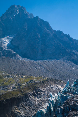 Glacier in Cordillera Huayhuash, Peruの写真素材