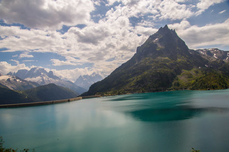 dam in emosson in valais in swissの写真素材