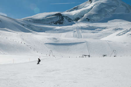 Saas-Fee, ski slopes at altitude 3000-3500 mの写真素材