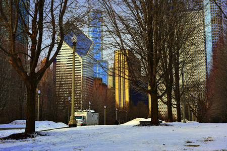 Snowing in Chicago city street.の写真素材