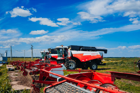 Tatarstan, Russia. 14 May, 2022. Big powerful Rostselmash combine harvester machine. Agrarian and agricultural works.のeditorial素材