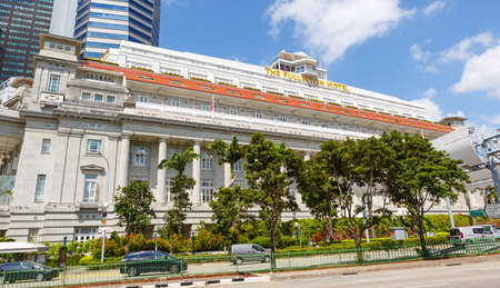Singapore, Singapore-November 26, 2019: Famous Fullerton Hotel at downtown in Singaporeのeditorial素材