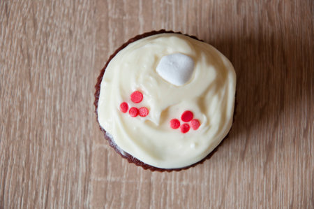 sweet food. delicious cupcake food. yummy and sweet dessert. confectionery. birthday cake. frosting cupcake with cream. homemade cup cake with sprinkles. cupcake dessert. yummy muffin.の写真素材