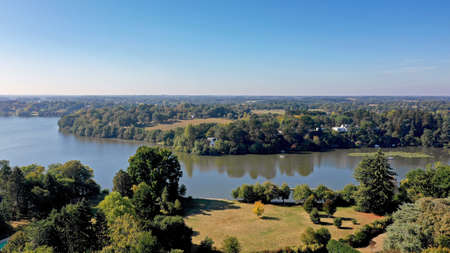 The Erdre river in Suce sur Erdre, Franceの写真素材
