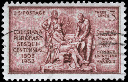 USA - CIRCA 1953: A Stamp printed in USA devoted to Louisiana Purchase, 150th Anniversary, shows the statues of Monroe, Livingston and Marbois, circa 1953のeditorial素材