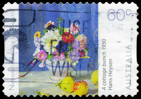 AUSTRALIA - CIRCA 2011: A Stamp printed in AUSTRALIA shows a Cottage Bunch (1930), by Hans Heysen (1877-1968), NGV Flowers series, circa 2011のeditorial素材