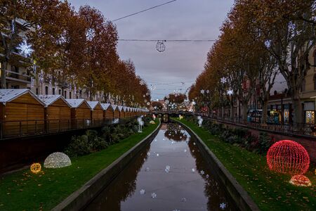 Le Castillet in Perpignan on Christmas night, Franceのeditorial素材