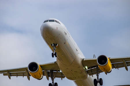 BARCELONA, OCTOBER 2017: Plane taking off in Barcelona airport.のeditorial素材
