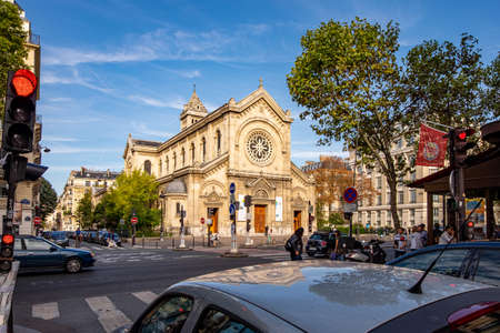 Eglise Notre Dame des Champs in Paris, France.のeditorial素材