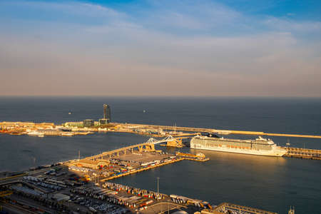 Harbour view from Montjuic in Barcelona, Catalonia, Spainのeditorial素材