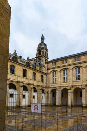Eglise Notre Dame church in Bordeaux, France.の写真素材