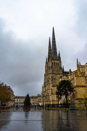 Cathedrale Saint Andre and Pey Berland Tower in Bordeaux, France.のeditorial素材