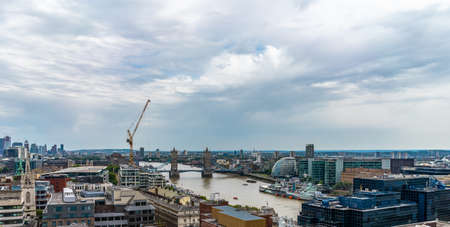 Monument to the Great Fire of London views in UK.のeditorial素材