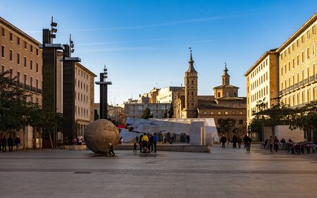 Basilica de Nuestra SeÃ±ora del Pilar Cathedral in Zaragoza, Spainの写真素材