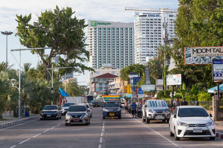 PATTAYA, THAILAND - CIRCA AUGUST 2015: Street traffic on Beach Road of Pattaya, Thailandのeditorial素材