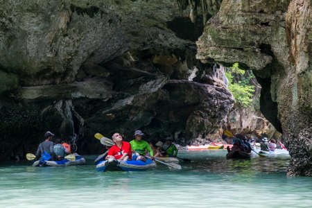 PHANG NGA BAY, THAILAND - CIRCA SEPTEMBER 2015: Tourist kayaking tours in Phang Nga Bay of Andaman sea, Thailandのeditorial素材