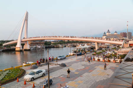 New Taipei City, Taiwan - circa August 2015: Lover Bridge of Tamsui in New Taipei City, Taiwan at sunsetのeditorial素材