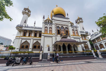 Singapore, Singapore - circa September 2015: Sultan Mosque in Singaporeのeditorial素材