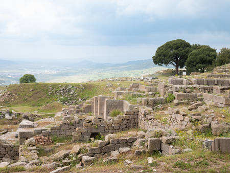 The ruins of an open air museum Acropolis, Pergamon, Turkey.のeditorial素材