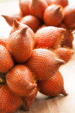 salak,sala (Zalacca edulis Reinw.) isolated on white backgroundの写真素材