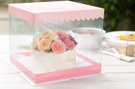 buttercream flower cake