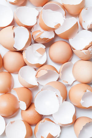 Eggs Cracked isolated on white backgroundの写真素材