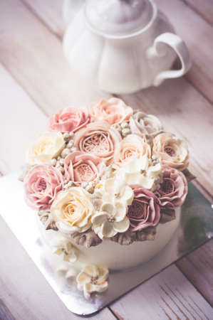 Buttercream flower cake, Happy Birthday cakeの写真素材
