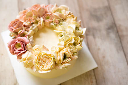 Buttercream Floral Cake, korean styleの写真素材