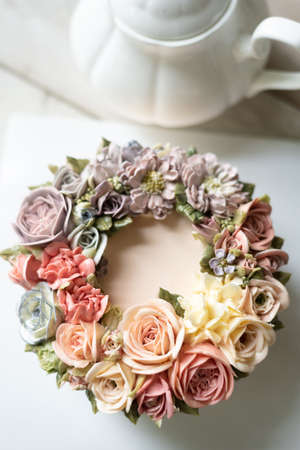 Buttercream Floral Cakeの写真素材