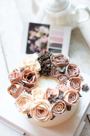 Buttercream flower cake, Happy Birthday cakeの写真素材