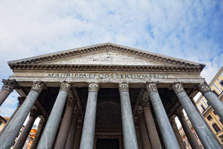 view of the Pantheon in Italy on a clear dayの写真素材