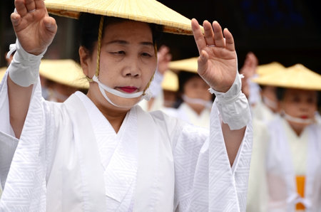 Mount Koya, Japan - June 14, 2011: Elderly Japanese dancer in white traditional clothes during Aoba festivalのeditorial素材
