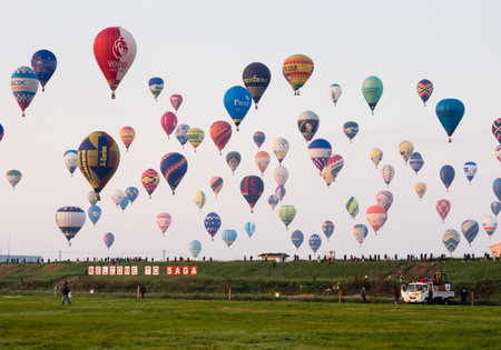 Saga, Japan - November 4, 2016: Dozens of hot air balloons in the sky during early morning competition at Saga International Balloon Fiestaのeditorial素材