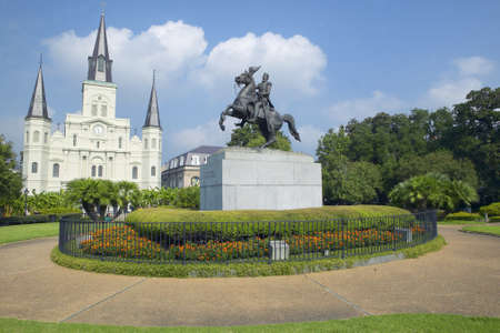 Andrew Jackson Statue & St. Louis Cathedral, Jackson Square in New Orleans, Louisianaのeditorial素材