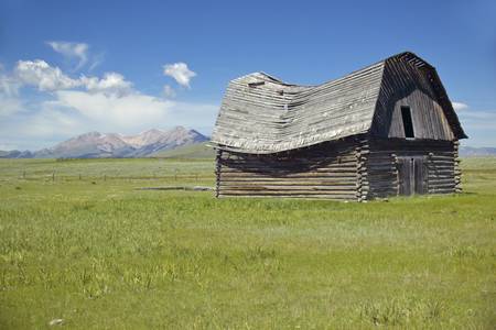 Historic turn of the century barn and deserted ranch in Centennial Valley, MTの写真素材
