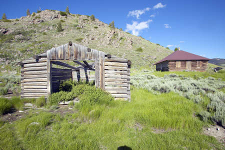 Deserted old prairie log cabin in Centennial Valley near Lakeview, MTの写真素材