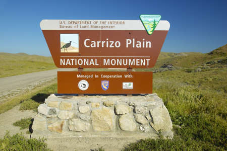 Welcome sign to Carrizo National Monument, the US Department of Interior, in Southern California near Soda Lake in springのeditorial素材