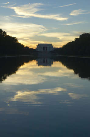 The Lincoln Memorial at Sunset and reflecting pool in Washington D.C.のeditorial素材