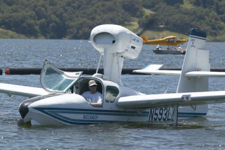 Amphibious seaplane taking off from Lake Casitas, Ojai, Californiaのeditorial素材