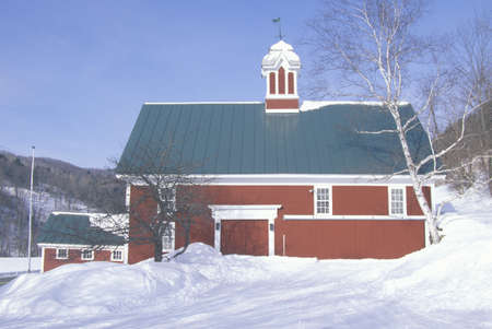Winter barn in VTのeditorial素材