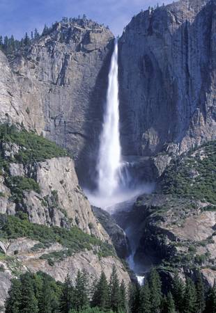 Yosemite Falls, Yosemite National Park, Californiaのeditorial素材