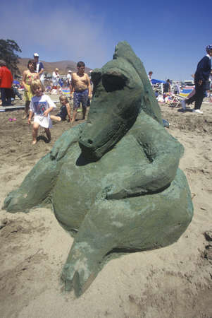 Sand Castle Sculpting Contest, Cayucos, Californiaのeditorial素材