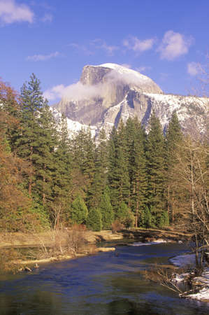 Stream in Yosemite National Park, Californiaのeditorial素材